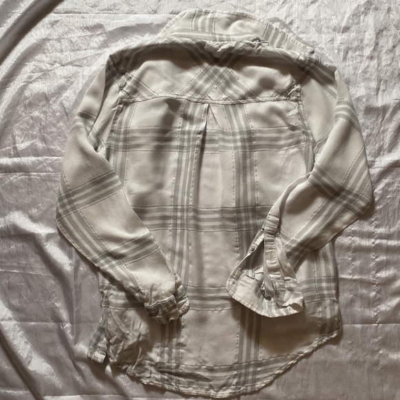 Lucky Brand -Button side ,white plaid shirt .size small - Picture 4 of 4